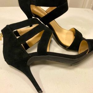 Jessica Simpson Black Heel